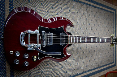 Gibson SG 2.jpg
