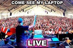 funny-pictures-come-see-my-laptop-live.jpg