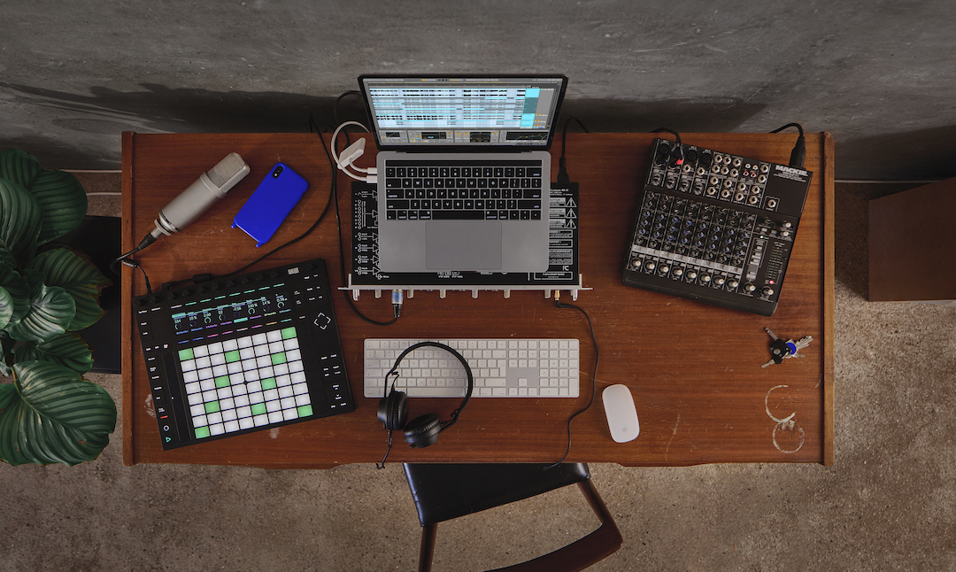 Ableton_Live11.1_PressRelease_Image_RGB.jpg Ableton_Live11.1_PressRelease_Image_RGB.jpg