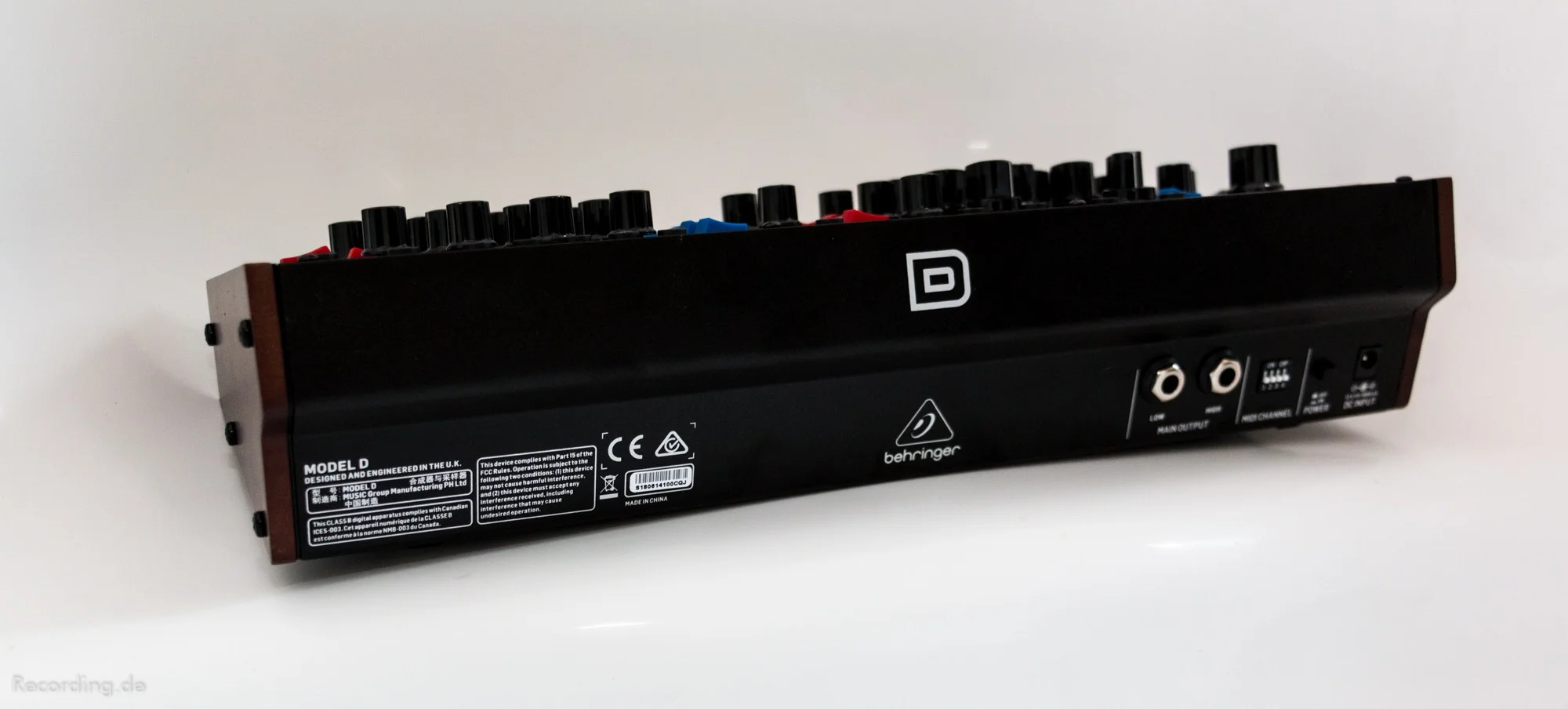 Behringer-Modell_D-008.webp