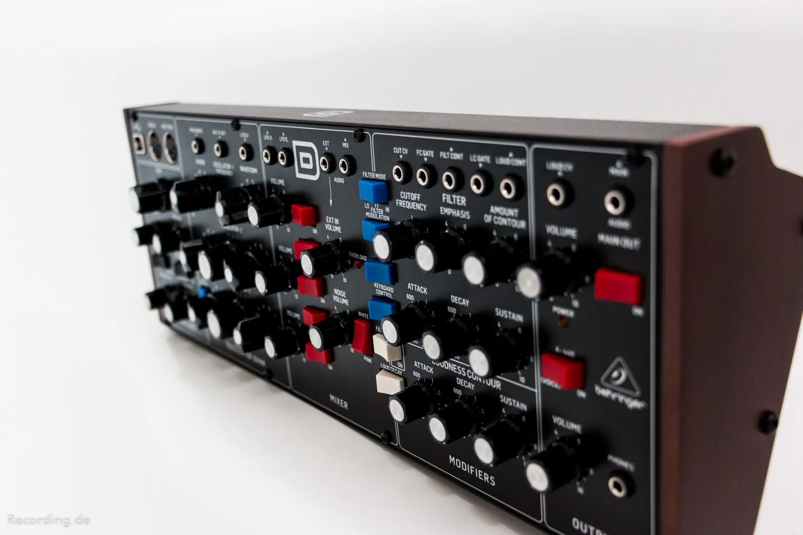 Behringer-Modell_D-011.webp