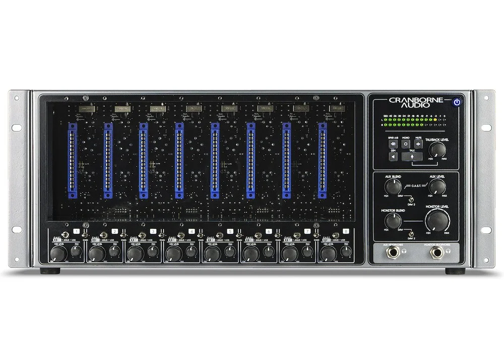 Cranborne-Audio-500R8_Front15.webp