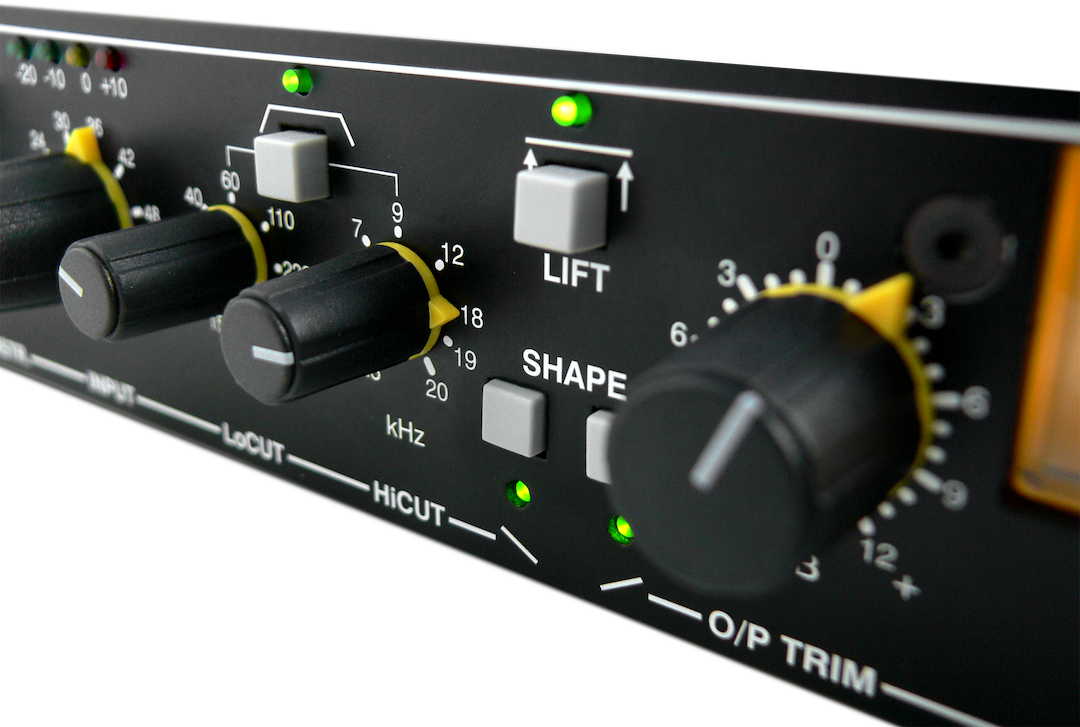 Drawmer_1972_close-LIFT.png Drawmer_1972_close-LIFT.png