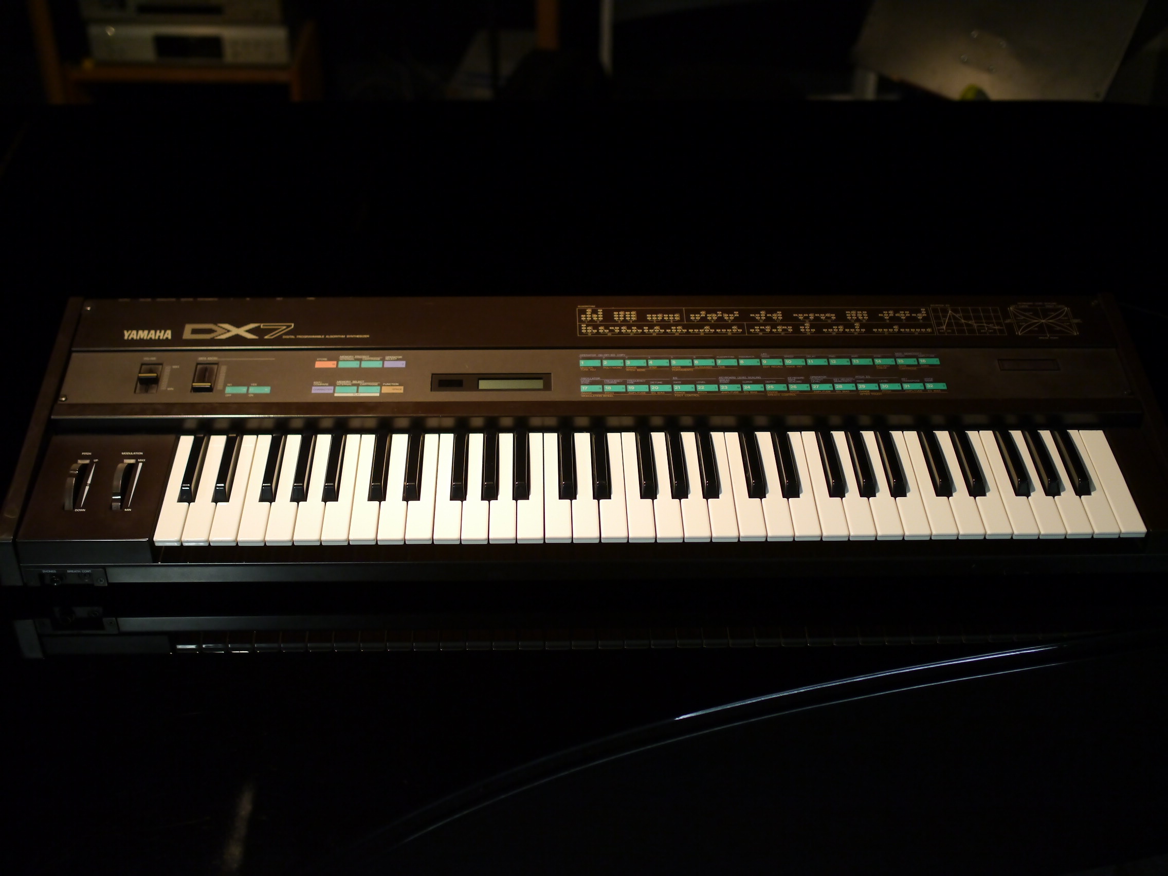 DX7 A.JPG
