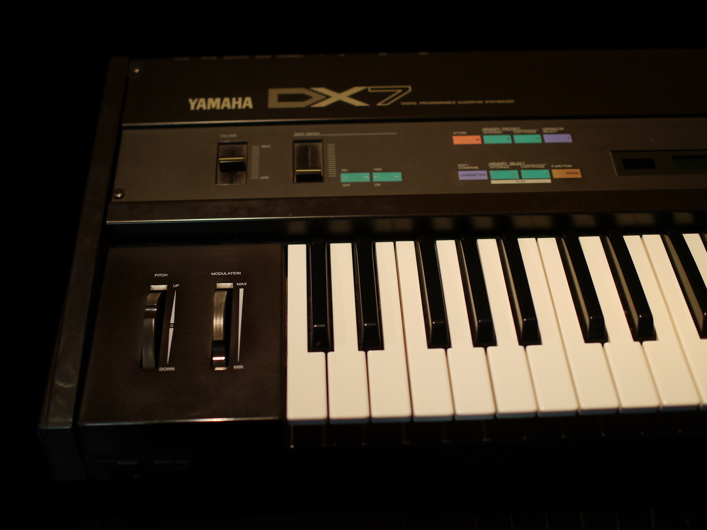 DX7 C.JPG