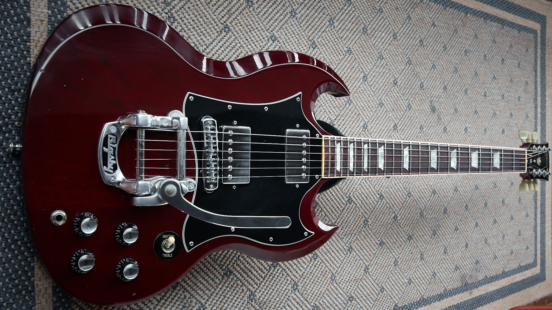Gibson SG 95.jpg