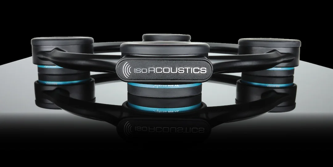 isoacoustics_aperta-sub-xl.webp