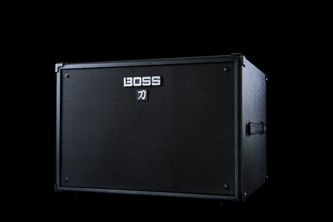 katana_cabinet_112_bass_situation_02.webp