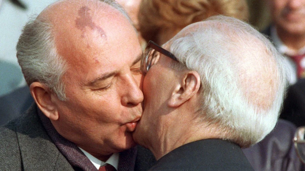Kiss.webp