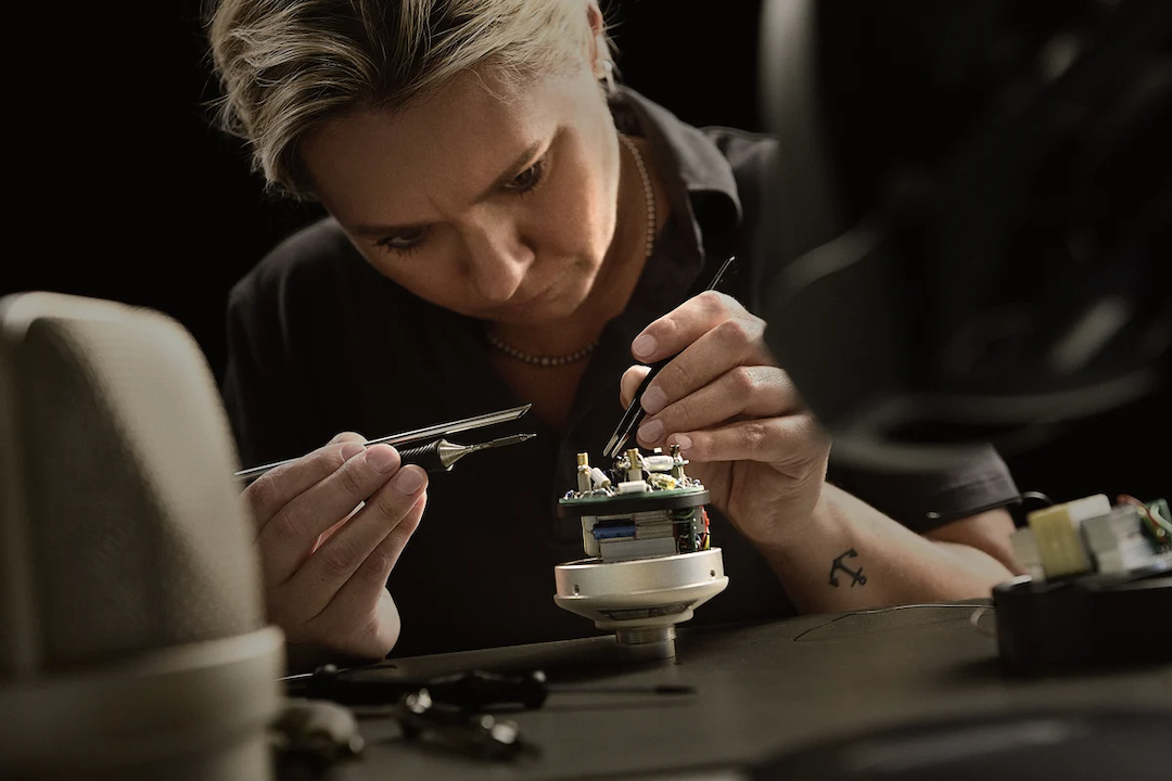 Neumann-M49-assembly.png Neumann-M49-assembly.png