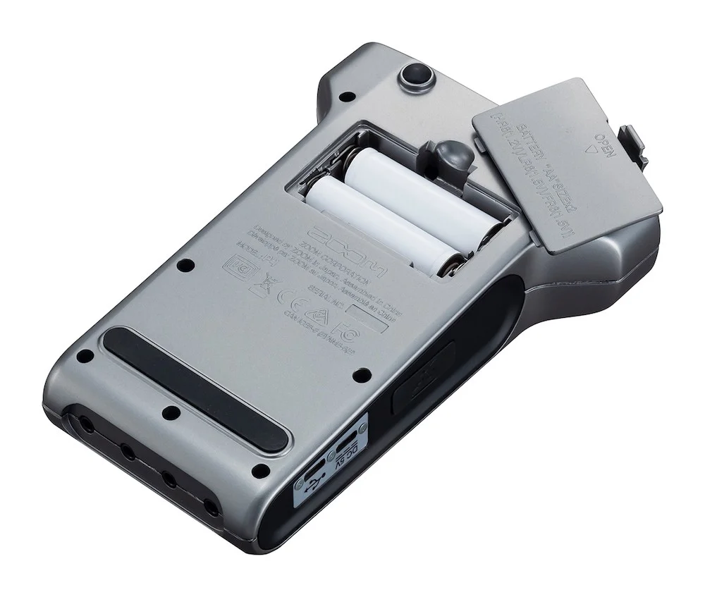 P4_Battery_press.webp