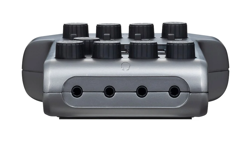 P4_rear_press.webp