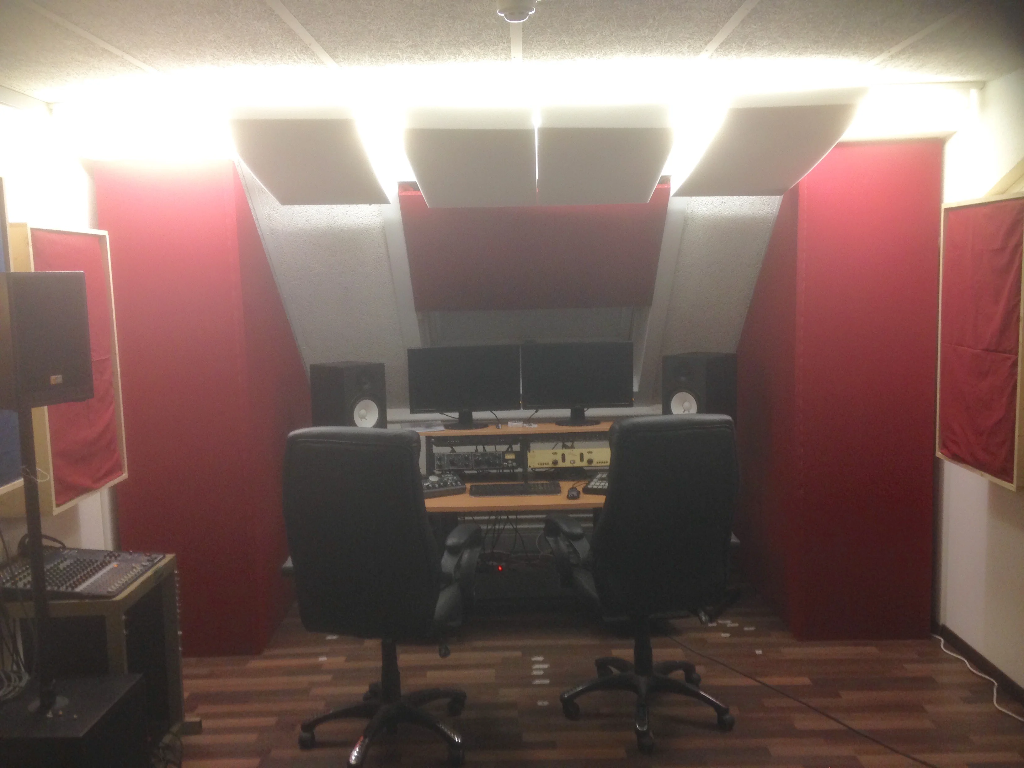 Studio_2017-02-22.webp