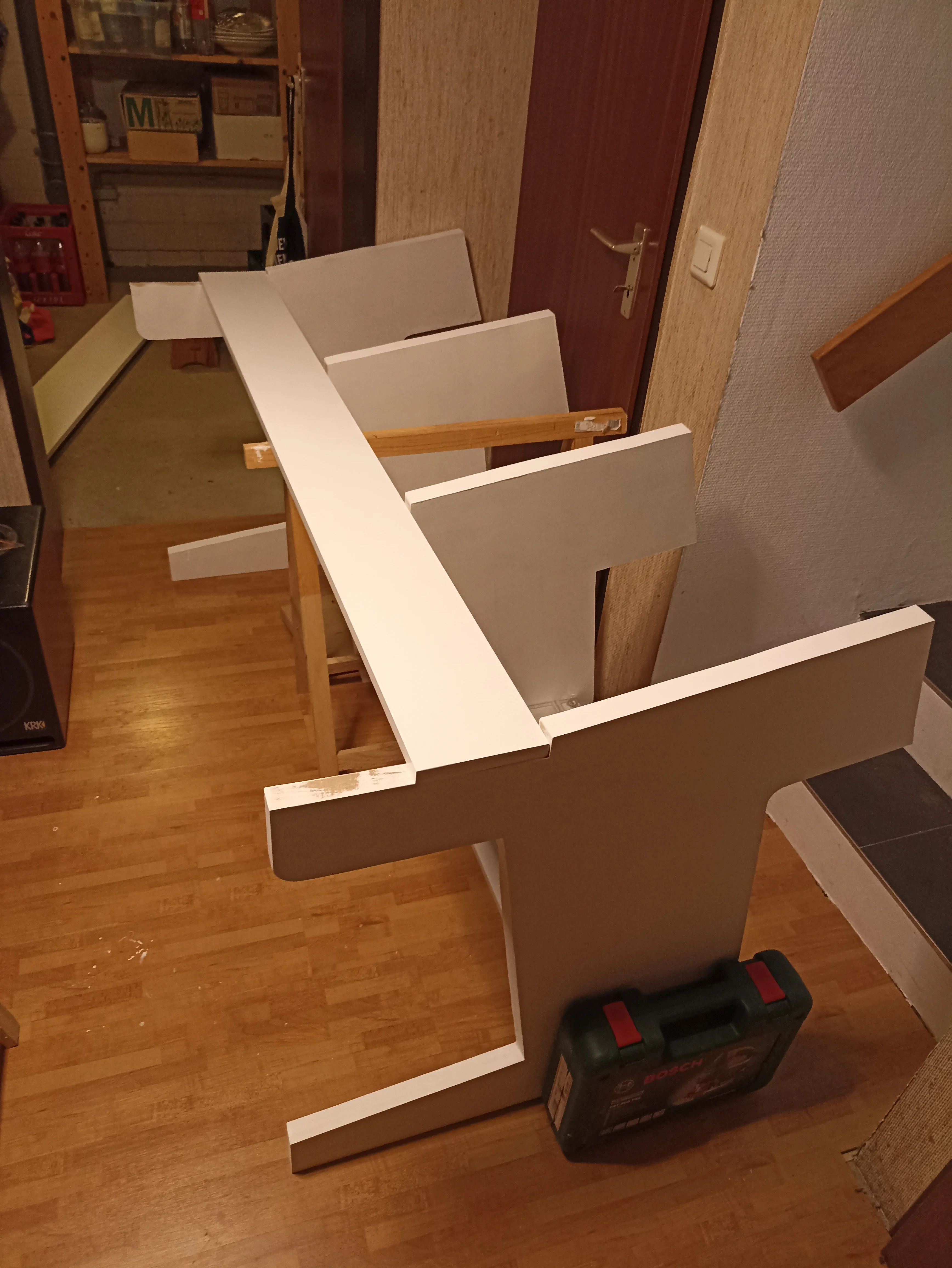 Tisch Bau 1.jpg