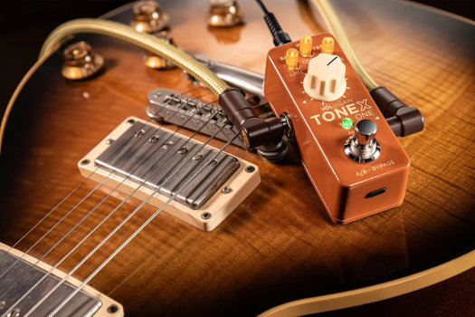 IK Multimedia  TONEX ONE Double Special Limited Edition und Signature Collection