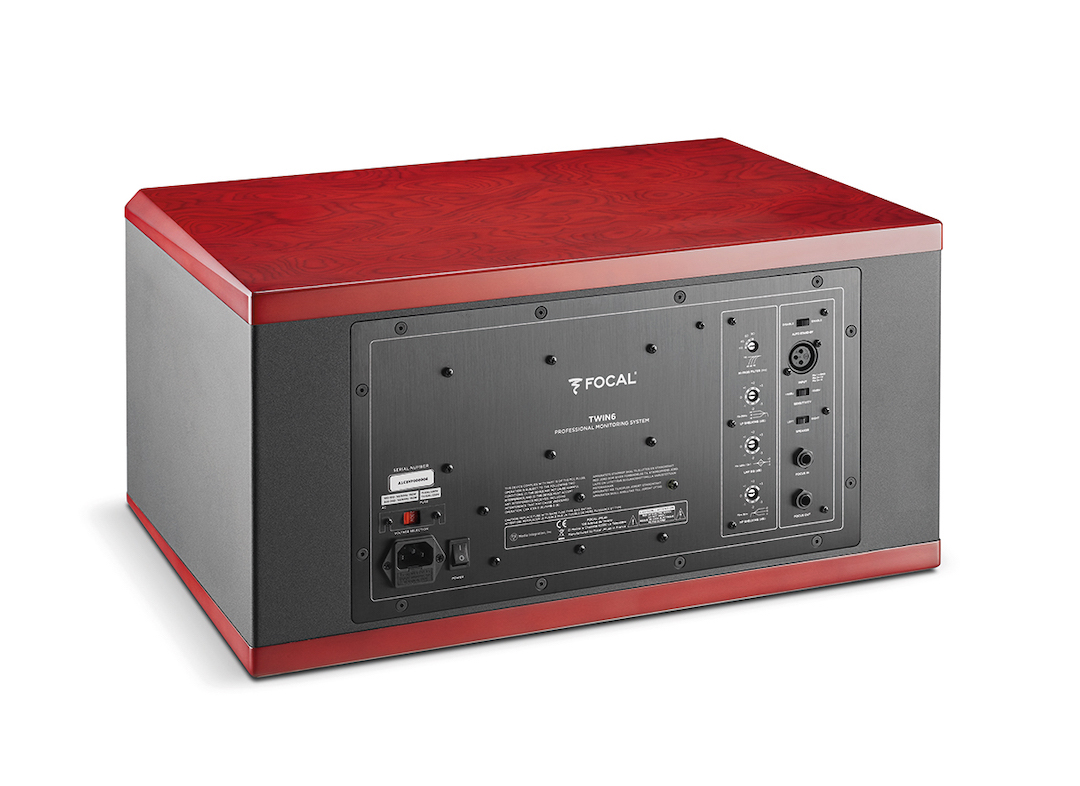 Twin6_34_Dos_G_press.jpg Twin6_34_Dos_G_press.jpg