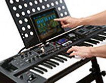 Roland V-Combo VR-09 und RD-64.jpg