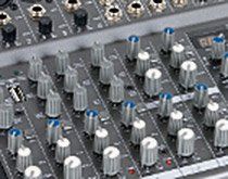 Phonic AM440D USB-K-1: Mixer mit Bluetooth Mikrofon.jpg