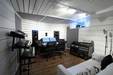Kyaal_Studio-01.jpg