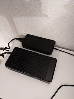 PXL_20221218_182144094.jpg