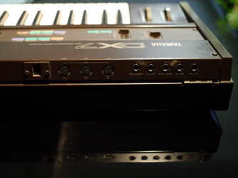 DX7 E.JPG