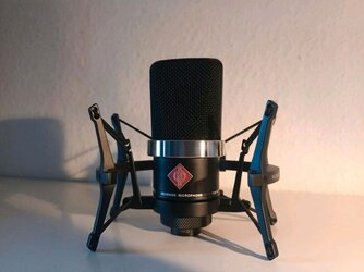neumann 4.jpg