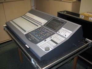 Mischpult Sony DMX R100 / Tascam MX 2424