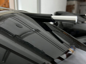 Bowers-Wilkins_800_Diamond-Piano-Black_10.jpg