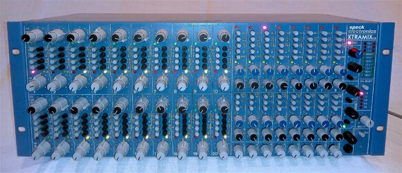 Price DROP! SPECK Electronics CXi DAW/keys line 4U rack mixer