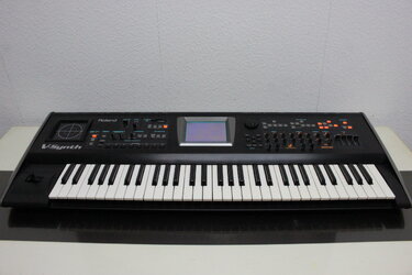 Roland V-Synth 2.0 Synthesizer + CF Karte -  in sehr gutem Zustand