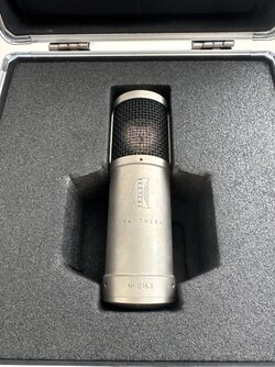 Musikzimmer-Auflösung – hochwertiges Studio-Equipment zu verkaufen