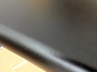 Leder vor Klebung.webp