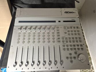 Icon Qcon pro USB Midi DAW Controller