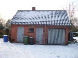 Schuppen Nordseite 3  kompri.jpg