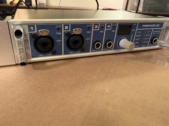 RME Fireface UC Audio-Interface inkl. Rackmounts & MIDI-Kabel