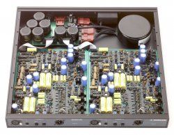 Gordon MicPreamp inside klein.jpg