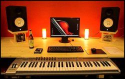 studio1small.jpg