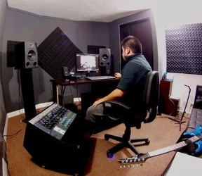 Studio Tisch 2.webp