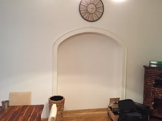 Rechte Wand mit Bogen.webp