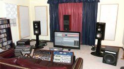 studioa_flash_photoshop_halfsize1.jpg