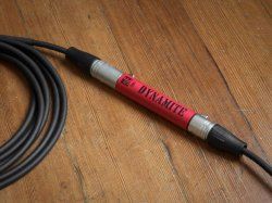 3716_2_sE-DM1-in_use-kabel-2-15.jpg