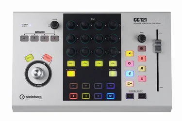 steinberg-cc121-daw-controller-003.xxl3.webp
