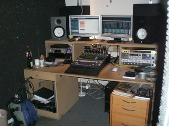 09 DIY Tonstudio mit 01V96.webp