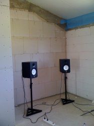 4. fast im Studio drin.jpg