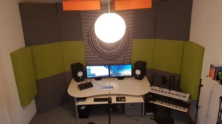 Studio_Front.webp