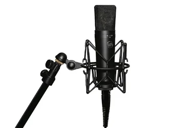 WA87-BLACK-SHOCKMOUNT-300DPI.webp