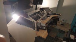 Studiotisch.jpg