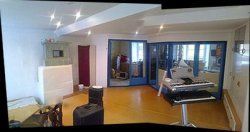 studio1.jpg
