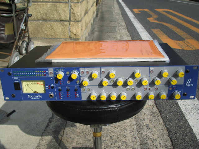 focusrite_isa220_003.JPG