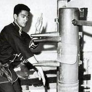 wooden_dummy_bruce_lee.jpg